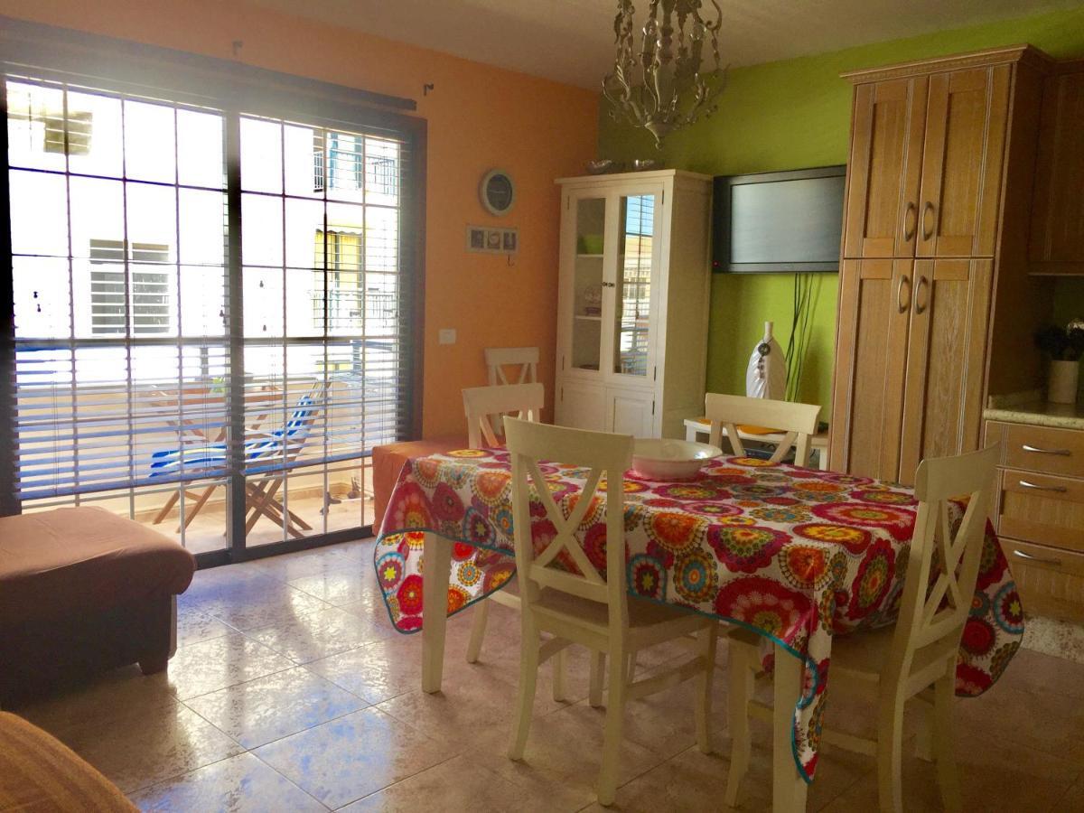 Rombos Residencial Apartment Puerto De Naos Luaran gambar